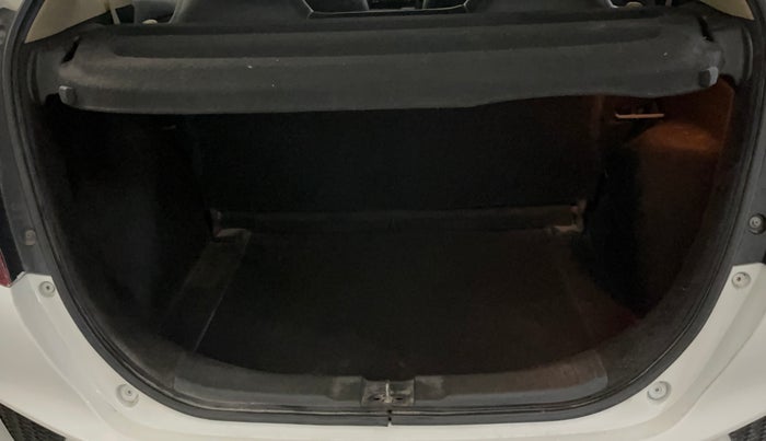 2016 Honda Jazz 1.2L I-VTEC V, Petrol, Manual, 1,14,972 km, Boot Inside