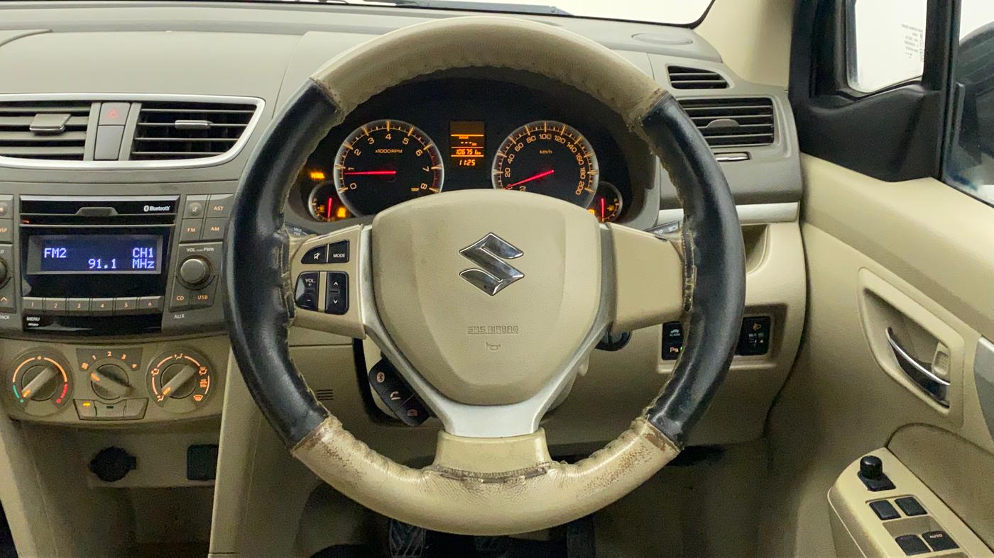 2016 Maruti Ertiga VXI CNG, CNG, Manual, 1,06,751 km, Steering Wheel Close Up