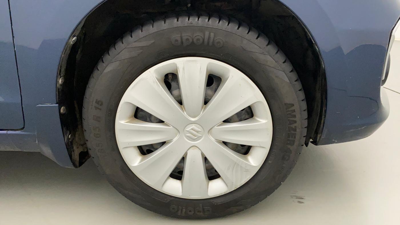 2016 Maruti Ertiga VXI CNG, CNG, Manual, 1,06,751 km, Right Front Wheel