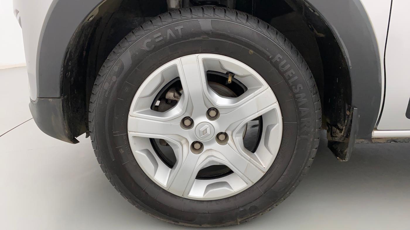 2019 Renault TRIBER RXZ, Petrol, Manual, 11,912 km, Left Front Wheel