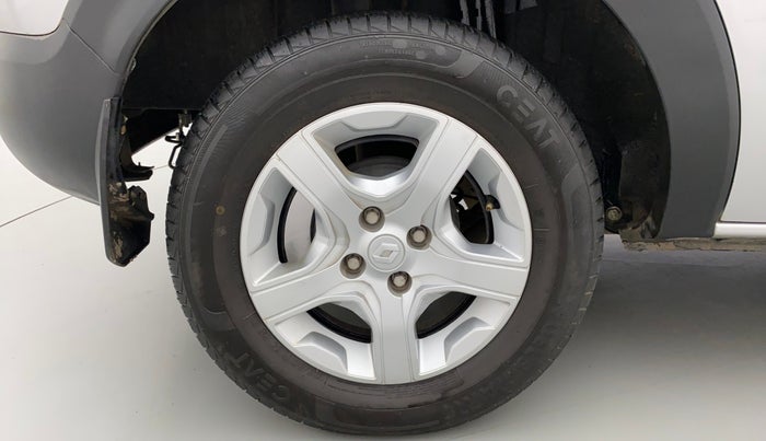 2019 Renault TRIBER RXZ, Petrol, Manual, 11,912 km, Right Rear Wheel