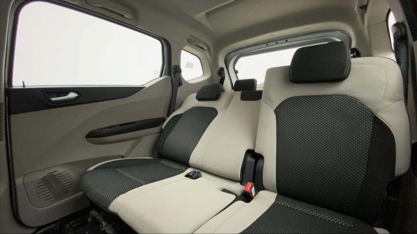 2019 Renault TRIBER RXZ, Petrol, Manual, 11,912 km, Reclining Back Row Seats