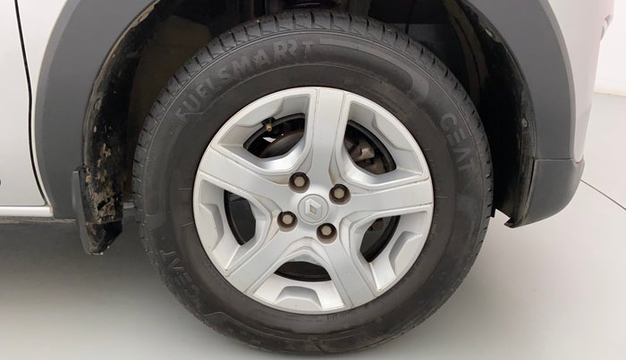 2019 Renault TRIBER RXZ, Petrol, Manual, 11,912 km, Right Front Wheel