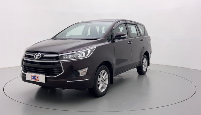 2017 Toyota Innova Crysta 2.7 GX 7 STR MT, Petrol, Manual, 43,867 km, Left Front Diagonal