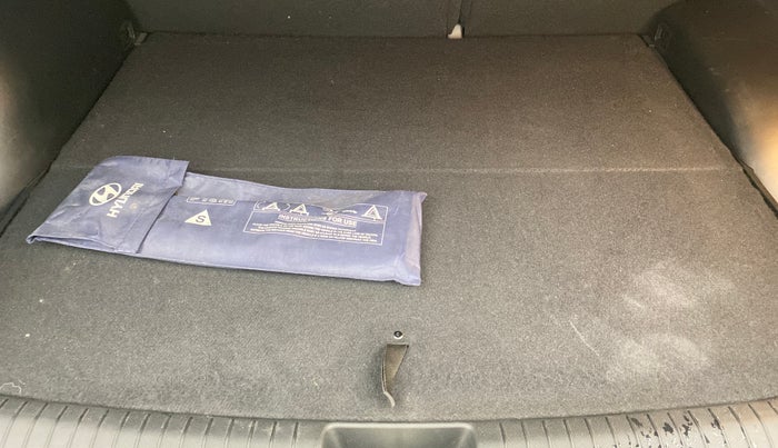 2018 Hyundai Creta SX AT 1.6 PETROL, Petrol, Automatic, 20,744 km, Boot Inside