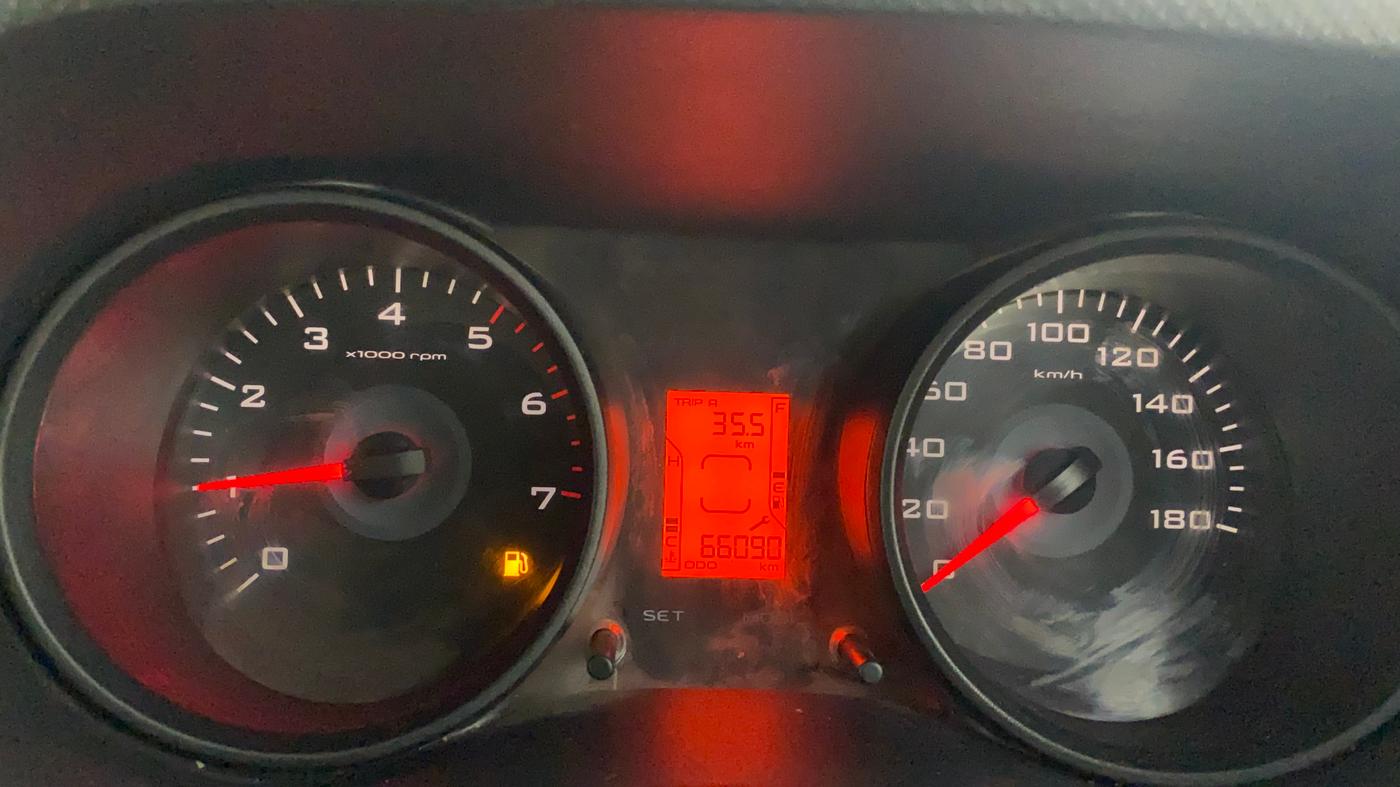2019 Mahindra TUV300 T6 PLUS, Diesel, Manual, 66,090 km, Odometer Image