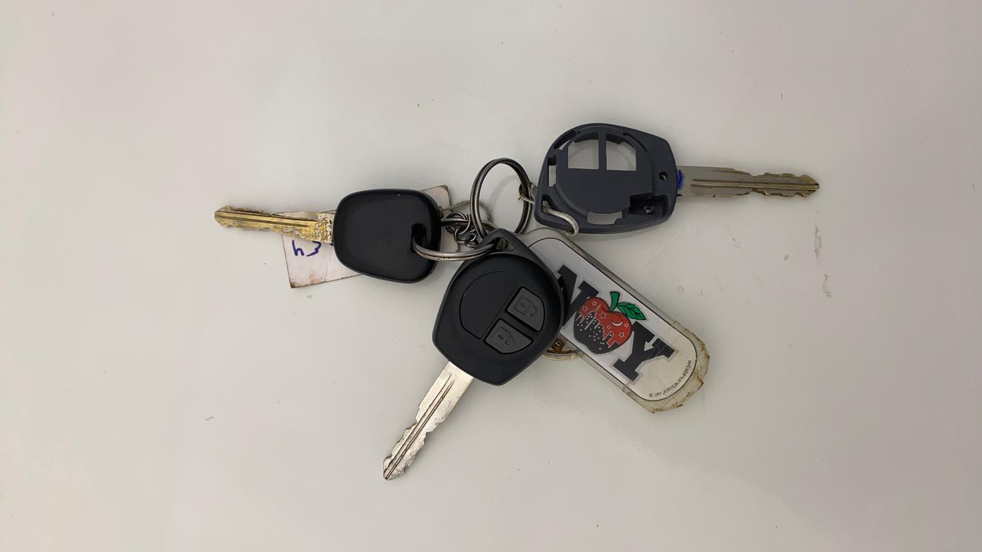 2015 Maruti Swift VXI, Petrol, Manual, 39,588 km, Key Close Up