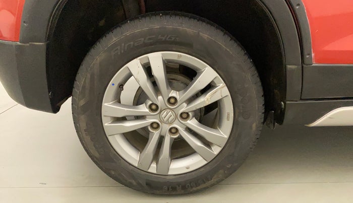 2016 Maruti Vitara Brezza ZDI PLUS DUAL TONE, Diesel, Manual, 94,294 km, Right Rear Wheel