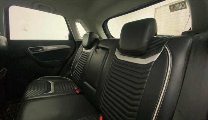 2016 Maruti Vitara Brezza ZDI PLUS DUAL TONE, Diesel, Manual, 94,294 km, Right Side Rear Door Cabin