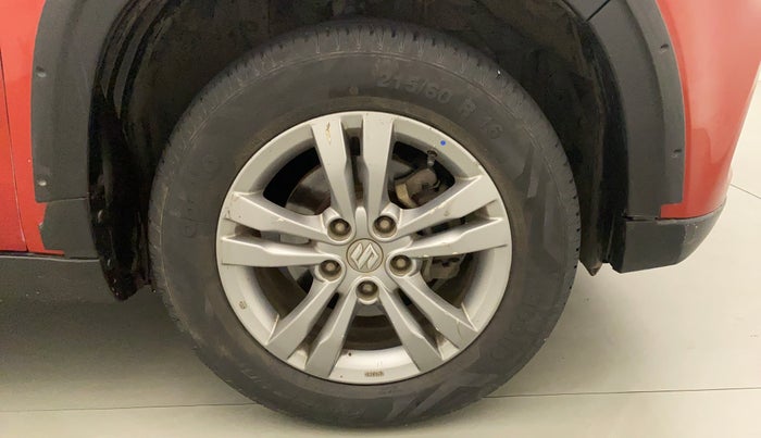 2016 Maruti Vitara Brezza ZDI PLUS DUAL TONE, Diesel, Manual, 94,294 km, Right Front Wheel