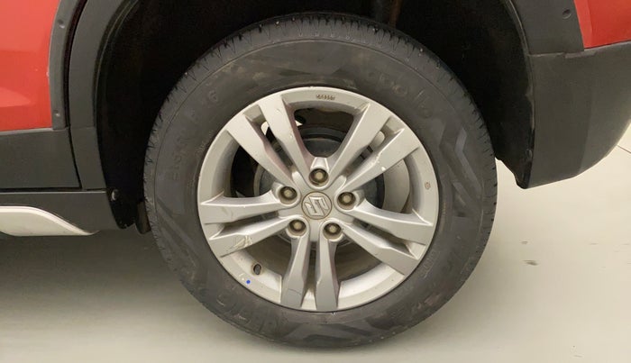 2016 Maruti Vitara Brezza ZDI PLUS DUAL TONE, Diesel, Manual, 94,294 km, Left Rear Wheel