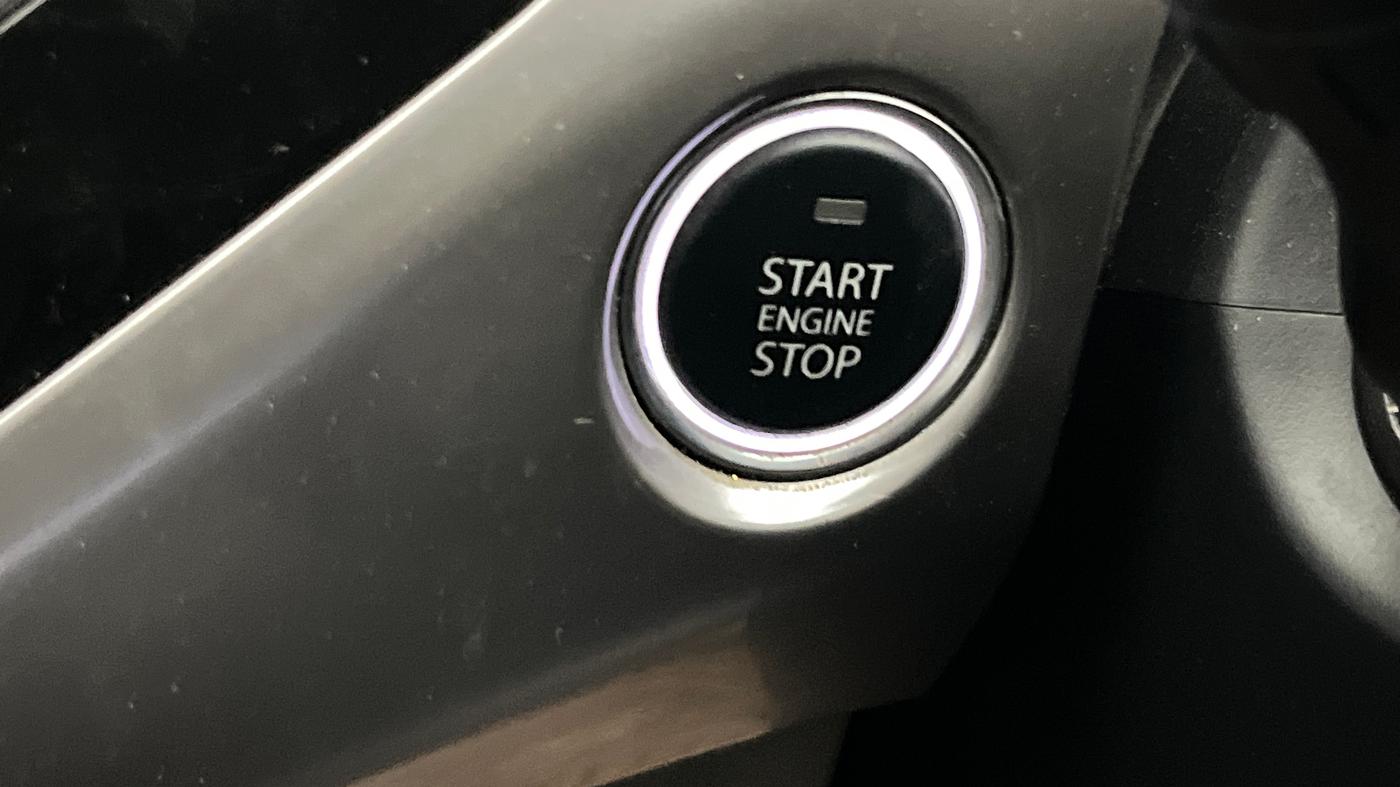 2018 Tata NEXON XZ PLUS PETROL DUAL TONE, Petrol, Manual, 39,979 km, Keyless Start/ Stop Button