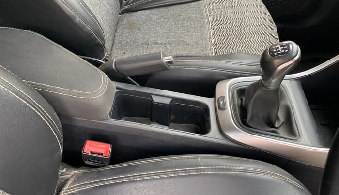2022 Tata ALTROZ XZ PETROL, Petrol, Manual, 24,698 km, Gear Lever