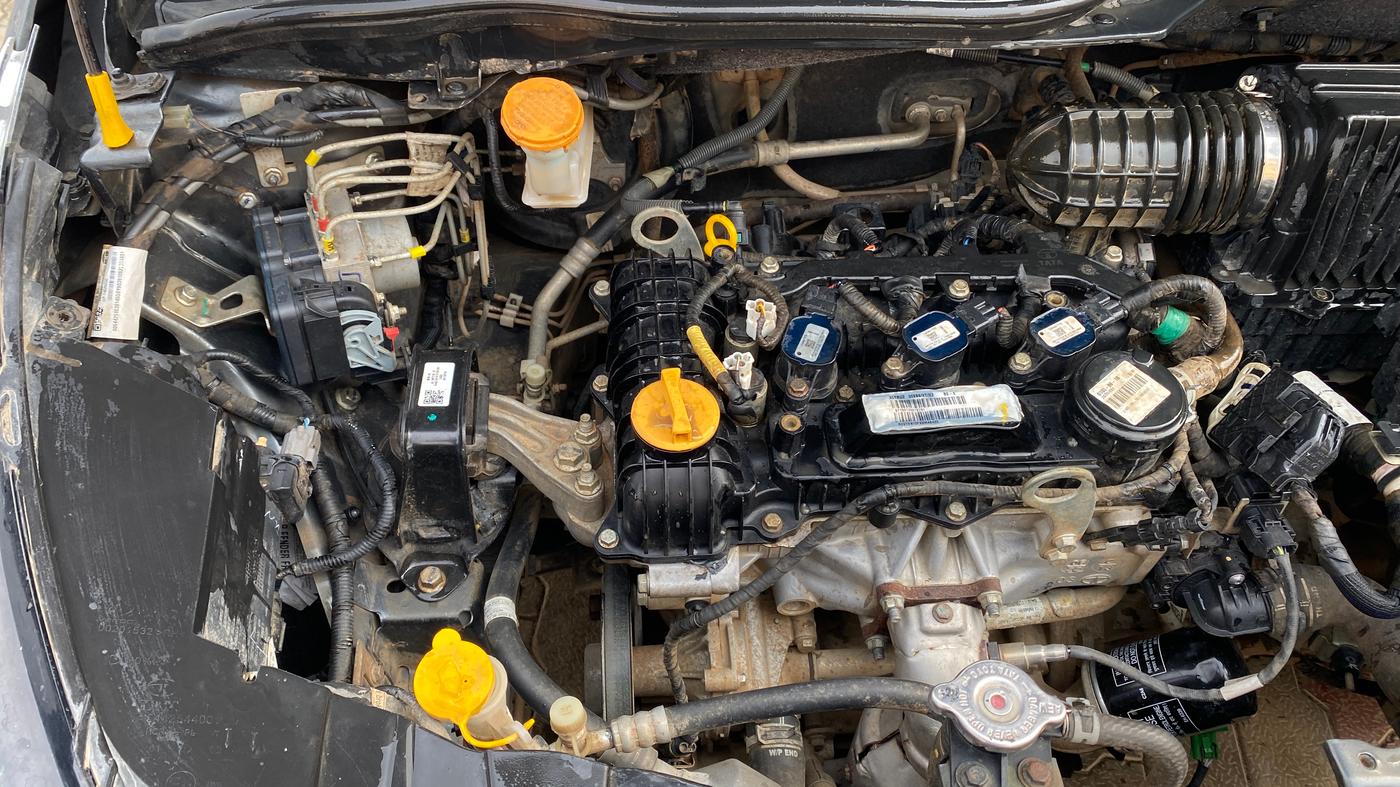2022 Tata ALTROZ XZ PETROL, Petrol, Manual, 24,698 km, Engine View - Right