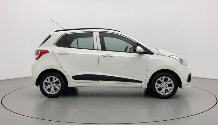 2015 Hyundai Grand i10 SPORTZ 1.2 KAPPA VTVT, CNG, Manual, 72,857 km, Right Side View