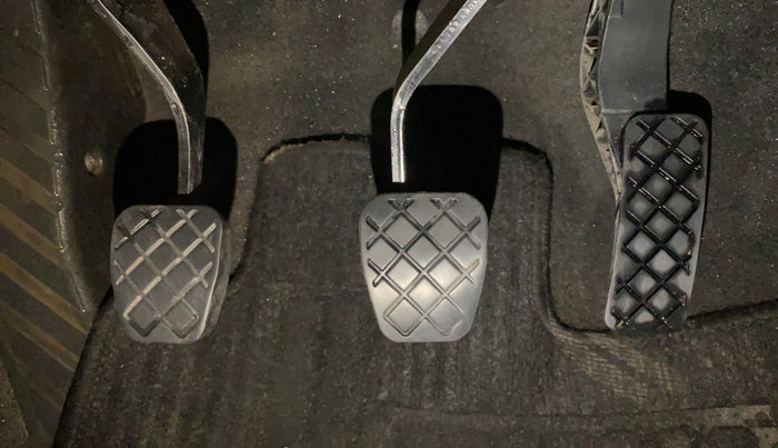 2022 Volkswagen TAIGUN HIGHLINE 1.0 TSI MT, Petrol, Manual, 97,139 km, Pedals