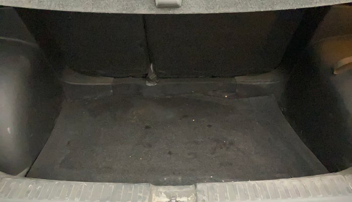 2022 Volkswagen TAIGUN HIGHLINE 1.0 TSI MT, Petrol, Manual, 97,139 km, Boot Inside