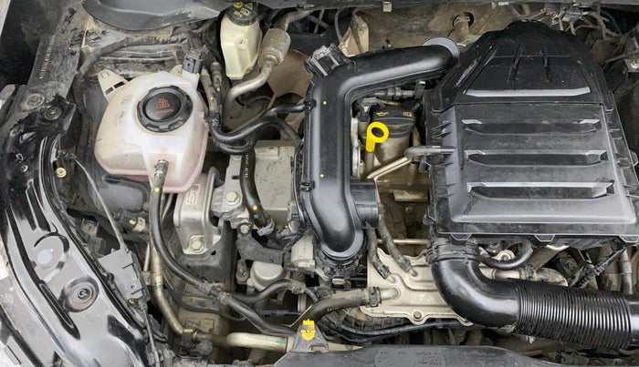 2022 Volkswagen TAIGUN HIGHLINE 1.0 TSI MT, Petrol, Manual, 97,139 km, Engine View - Right