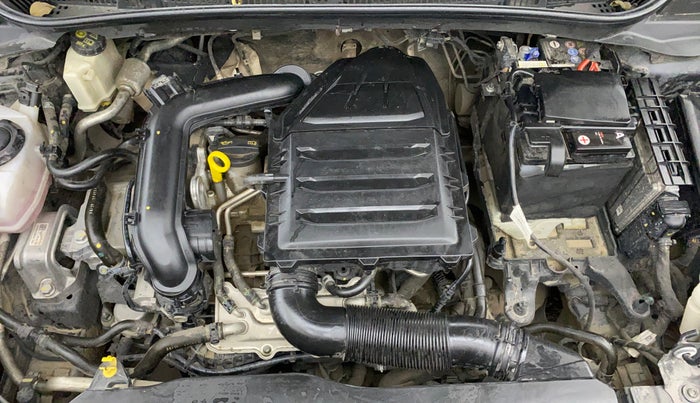 2022 Volkswagen TAIGUN HIGHLINE 1.0 TSI MT, Petrol, Manual, 97,139 km, Engine View