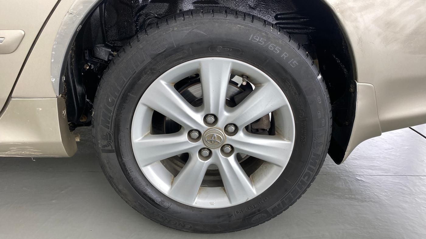 2010 Toyota Corolla Altis G PETROL, Petrol, Manual, 83,055 km, Left Rear Wheel