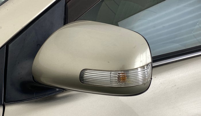 2010 Toyota Corolla Altis G PETROL, Petrol, Manual, 83,055 km, Left rear-view mirror - Folding motor not working