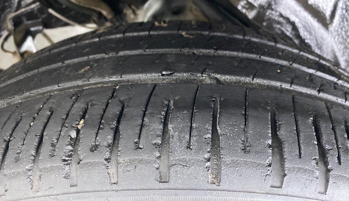 2010 Toyota Corolla Altis G PETROL, Petrol, Manual, 83,055 km, Left Rear Tyre Tread