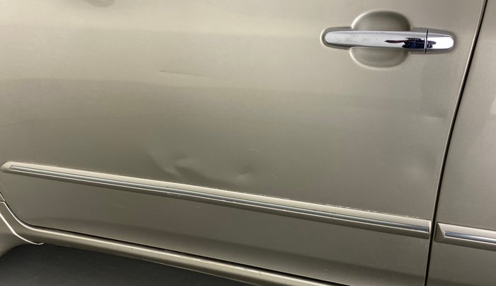 2010 Toyota Corolla Altis G PETROL, Petrol, Manual, 83,055 km, Front passenger door - Slightly dented