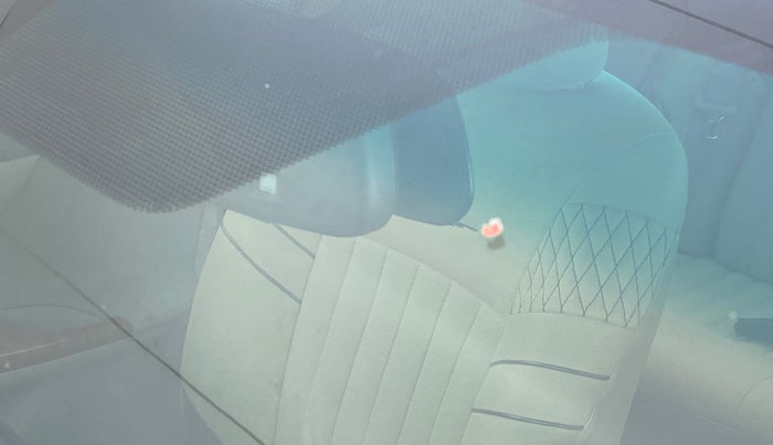 2010 Toyota Corolla Altis G PETROL, Petrol, Manual, 83,055 km, Front windshield - Minor spot on windshield