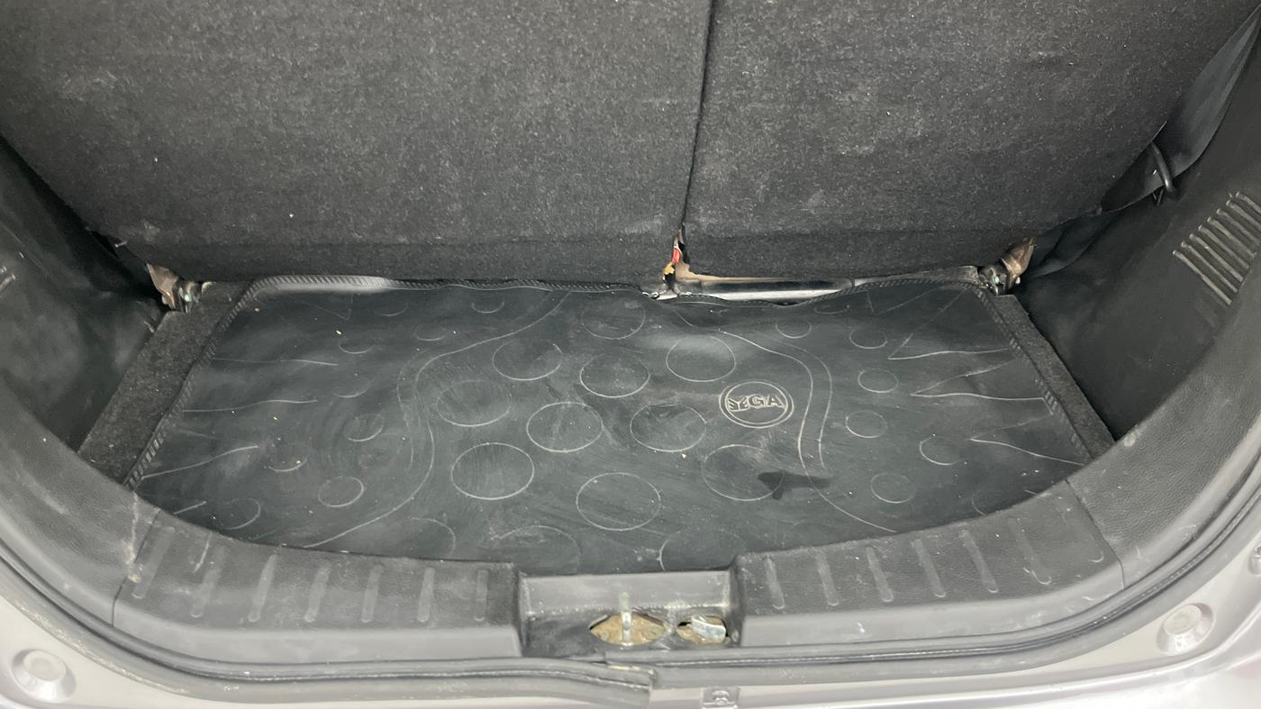 2018 Maruti Wagon R 1.0 VXI AMT, Petrol, Automatic, 48,127 km, Boot Inside