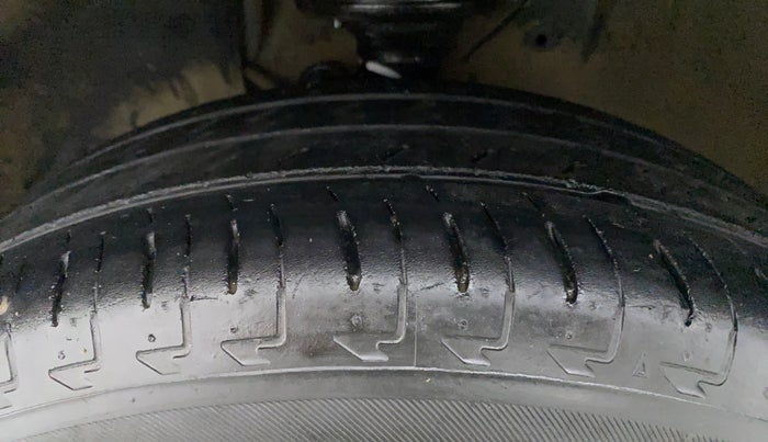 2017 Maruti IGNIS ZETA 1.2 AMT, Petrol, Automatic, 65,697 km, Left Front Tyre Tread