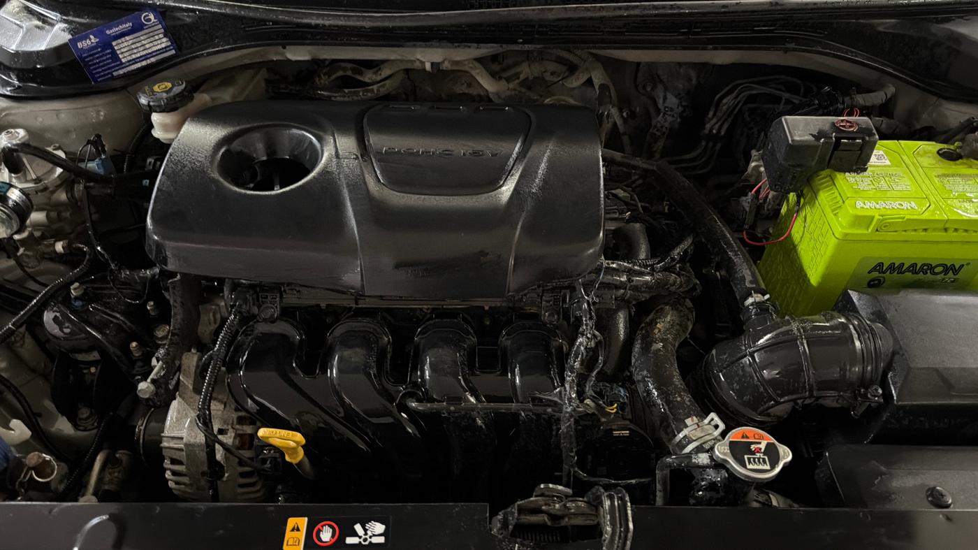 2019 Hyundai Verna 1.6 VTVT SX, CNG, Manual, 75,188 km, Engine View