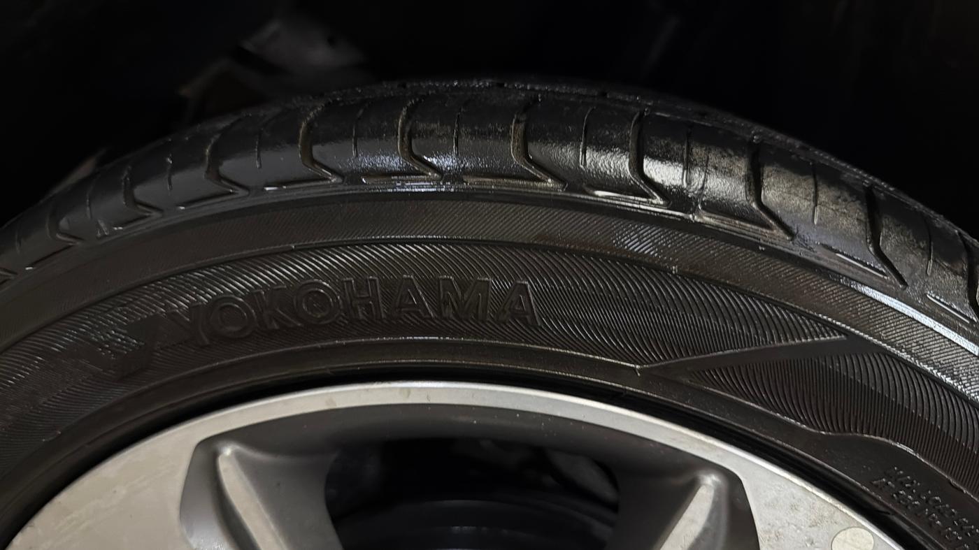 2019 Hyundai Verna 1.6 VTVT SX, CNG, Manual, 75,188 km, Right Rear Tyre Tread