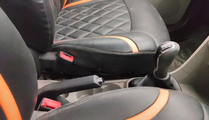 2019 Tata Tiago XZ PETROL, Petrol, Manual, 70,716 km, Gear Lever