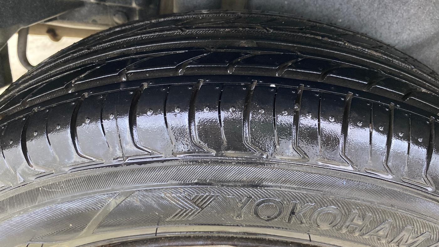 2016 Maruti Swift Dzire VXI, Petrol, Manual, 52,501 km, Right Rear Tyre Tread