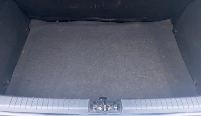 2018 Hyundai Elite i20 Asta 1.2 CVT, Petrol, Automatic, 49,324 km, Boot Inside