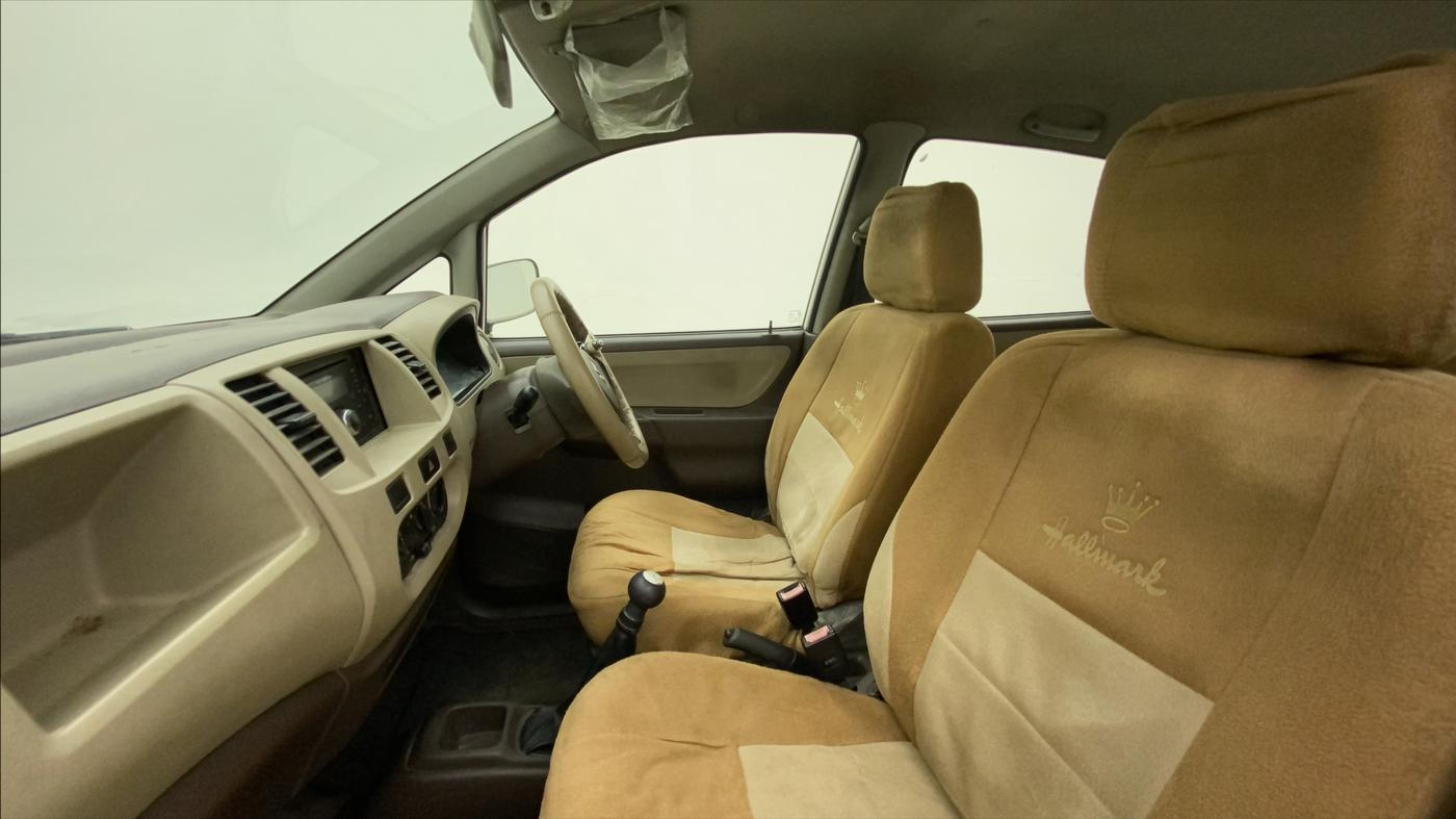 2011 Maruti Zen Estilo LXI, Petrol, Manual, 43,884 km, Right Side Front Door Cabin