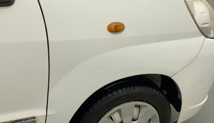 2011 Maruti Zen Estilo LXI, Petrol, Manual, 43,884 km, Right fender - Slightly dented