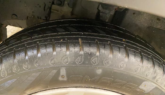 2022 Renault Kwid RXT 0.8, Petrol, Manual, 23,721 km, Left Front Tyre Tread