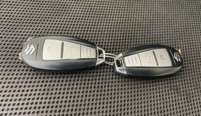 2020 Maruti Vitara Brezza ZXI, Petrol, Manual, 99,469 km, Key Close Up