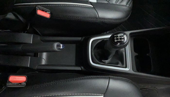 2022 Maruti Swift VXI, Petrol, Manual, 14,971 km, Gear Lever