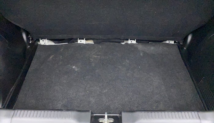 2022 Maruti Swift VXI, Petrol, Manual, 14,971 km, Boot Inside
