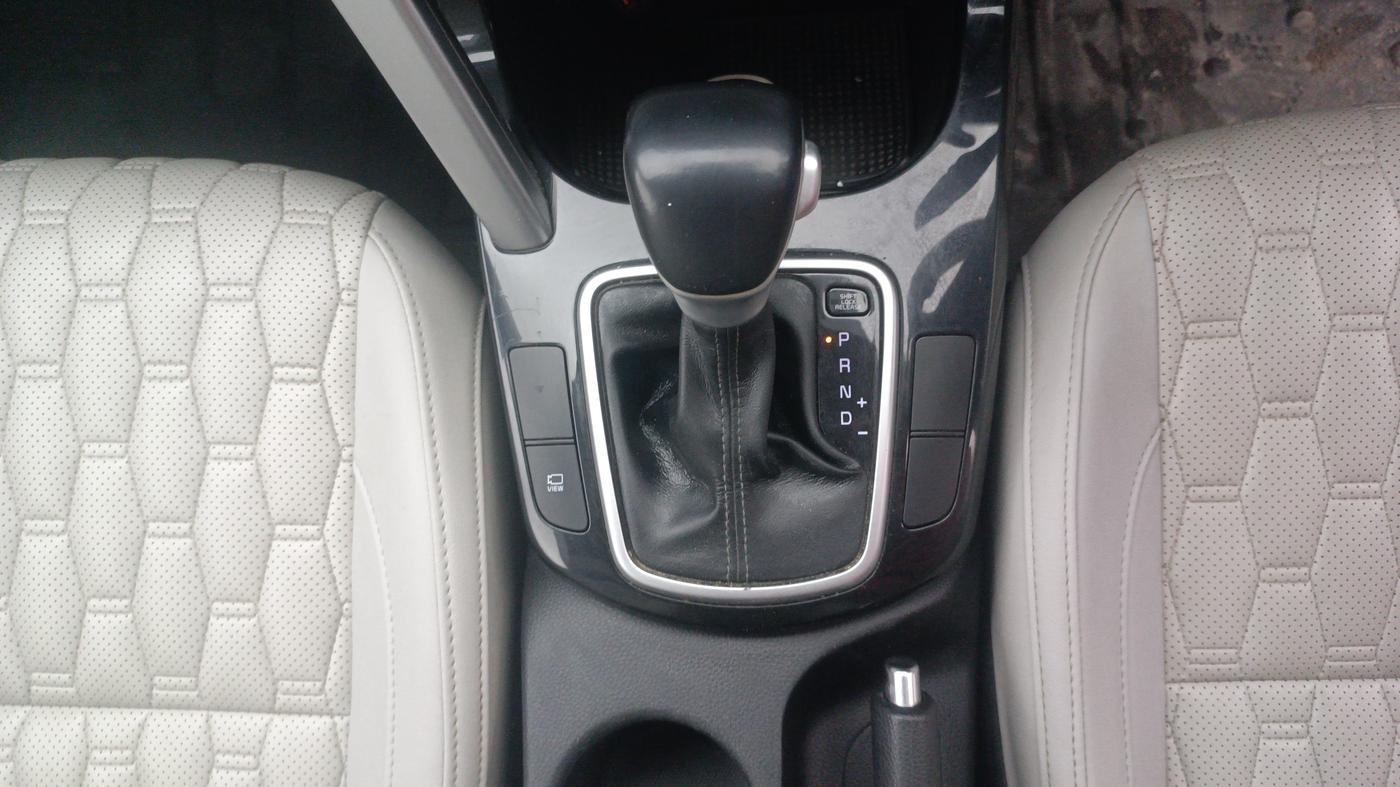 2020 KIA SELTOS HTX IVT 1.5 PETROL, Petrol, Automatic, 63,611 km, Gear Lever