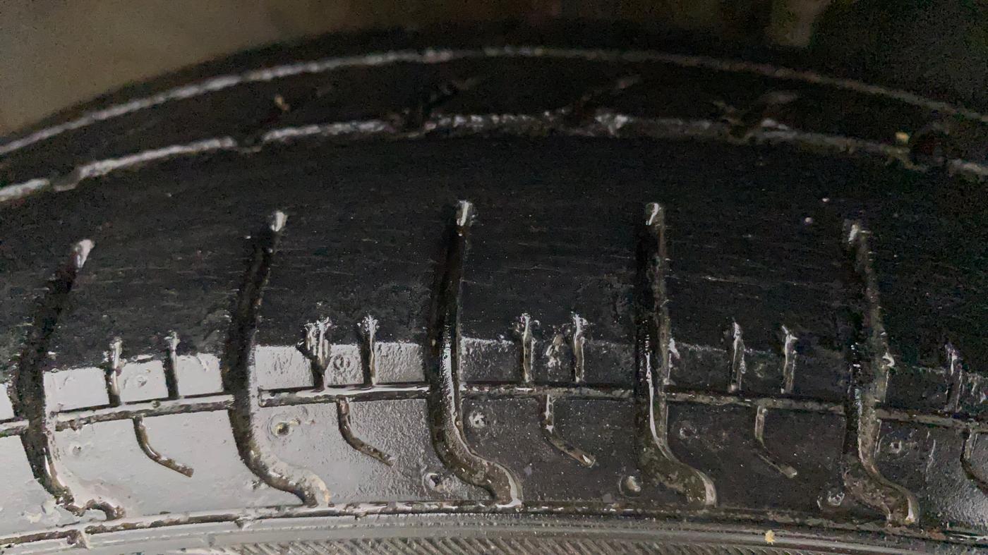 2013 Maruti Alto 800 LXI CNG, CNG, Manual, 35,319 km, Left Front Tyre Tread