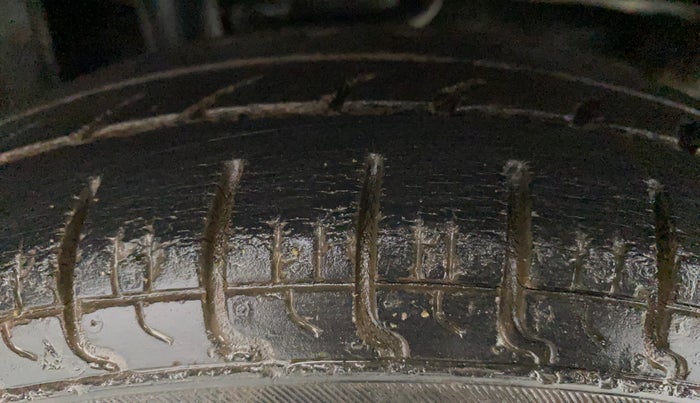 2013 Maruti Alto 800 LXI CNG, CNG, Manual, 35,319 km, Left Rear Tyre Tread