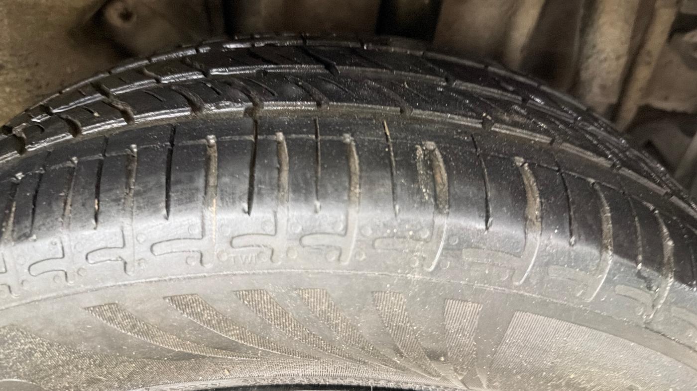 2017 Tata Tiago XTA PETROL, Petrol, Automatic, 81,685 km, Left Rear Tyre Tread