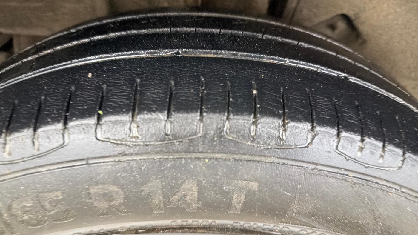 2017 Tata Tiago XTA PETROL, Petrol, Automatic, 81,685 km, Right Rear Tyre Tread