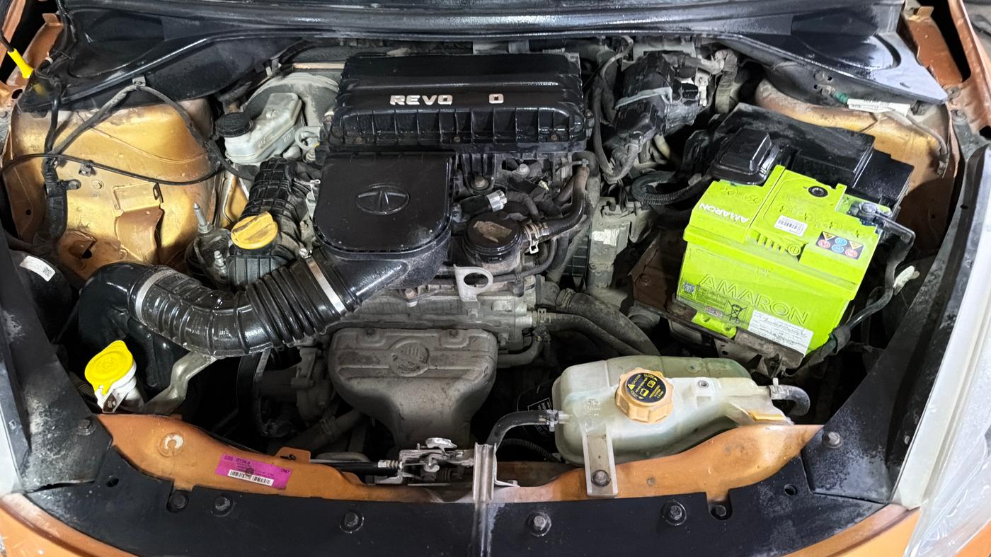 2017 Tata Tiago XTA PETROL, Petrol, Automatic, 81,685 km, Engine View