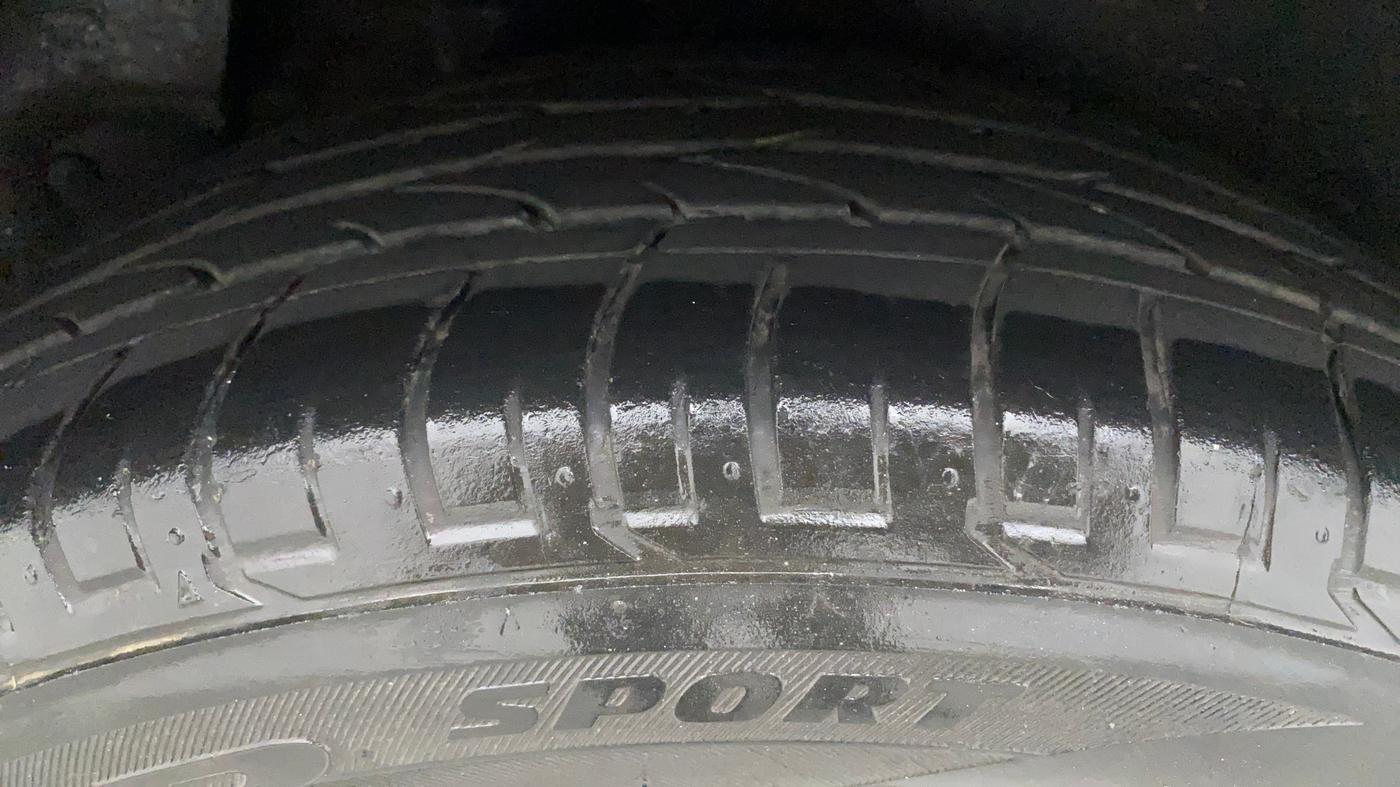 2016 Hyundai Creta SX PLUS AT 1.6 PETROL, Petrol, Automatic, 92,791 km, Right Rear Tyre Tread