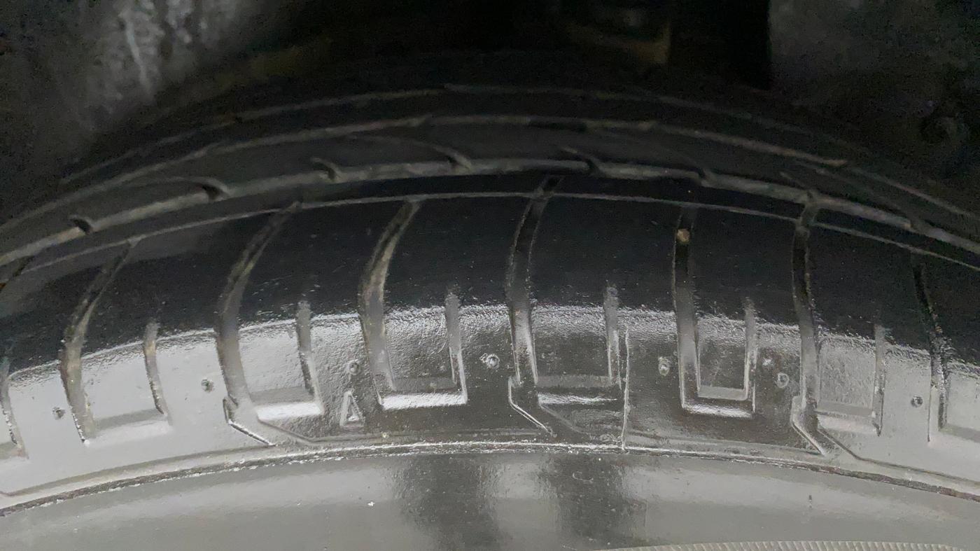 2016 Hyundai Creta SX PLUS AT 1.6 PETROL, Petrol, Automatic, 92,791 km, Left Rear Tyre Tread