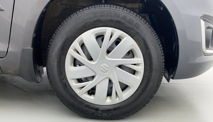 2017 Maruti Swift VXI OPT, Petrol, Manual, 7,264 km, Right Front Wheel